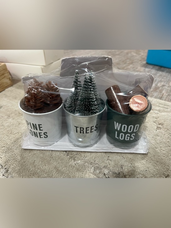 Other - Decorative Bundle- 6 Mini Metal Pots and Tree for Classy Decor